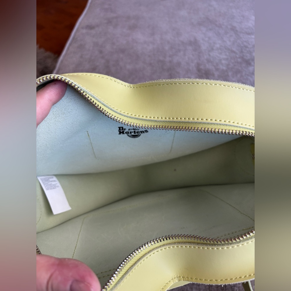 EUC Doc Marten’s Heart Bag - Picture 9 of 16